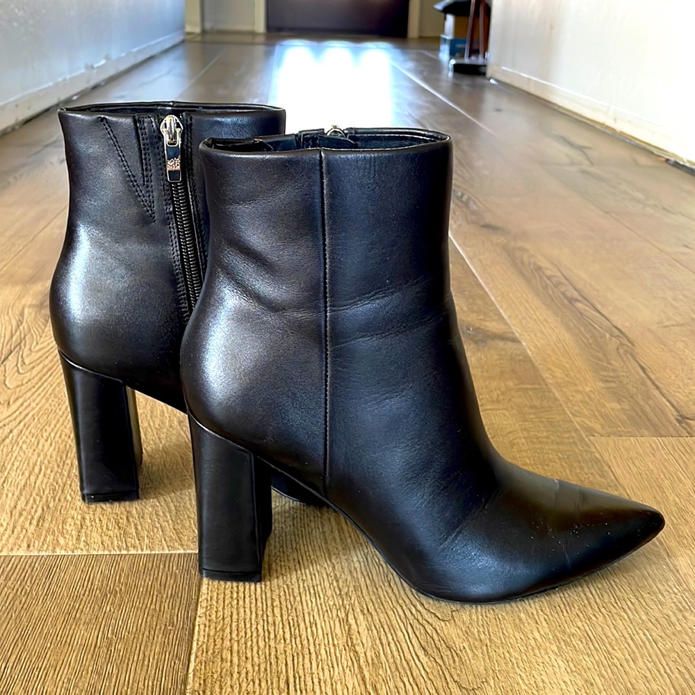Marc Fisher Booties ~ Size 7.5